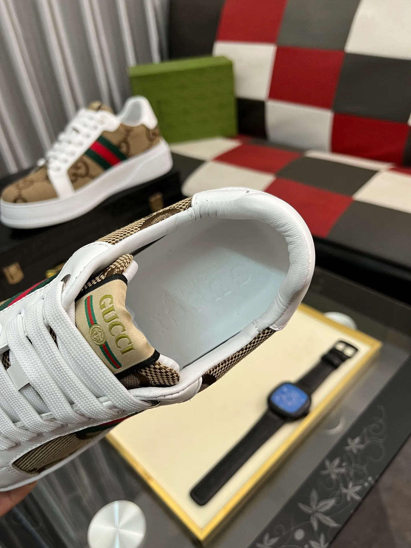 Men's Men's Shoes 💰420⌚️⌚️《Gucci*》The latest hot style casual shoes, top brand [seduce] luxury~purchase, top~quality. [Strong] The upper is made of imported breathable cowhide with material ➕ breathable sheepskin feet (•) and fine workmanship. The original stylish and stylish soft rubber wear-resistant outsole is light and comfortable on the foot. The real thing looks better when photographed in real life. 305: code: 38-44, 3️⃣ colors available